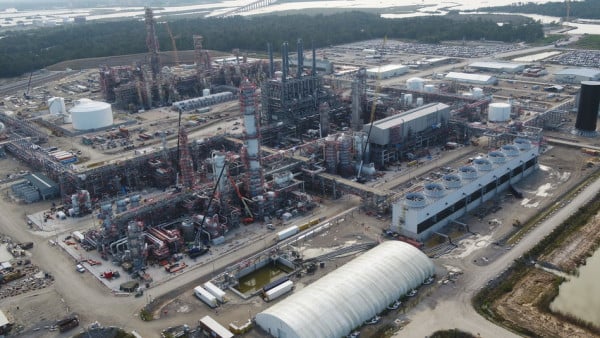 乐天化学和西湖化学为耗资31亿美元的路易斯安那新化工厂举行盛大开幕式