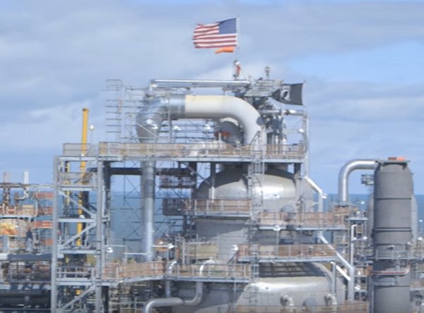 艾达过后，路易斯安那炼油厂重新开工，美国海上石油产量滞后