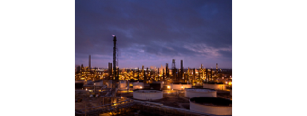 Lyondell称休斯敦炼油厂维护操作人员为安全和可靠性工作