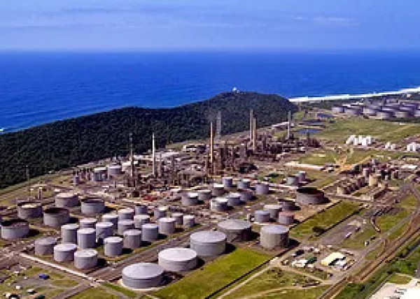 南非最大的炼油厂在抢劫中暂时关闭